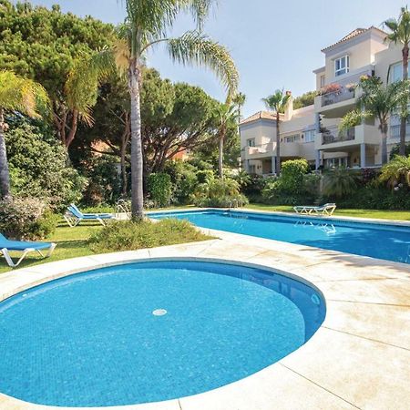 Beautiful Apartment In Marbella-Cabopino With 2 Bedrooms, Wifi And Outdoor Swimming Pool Exterior photo