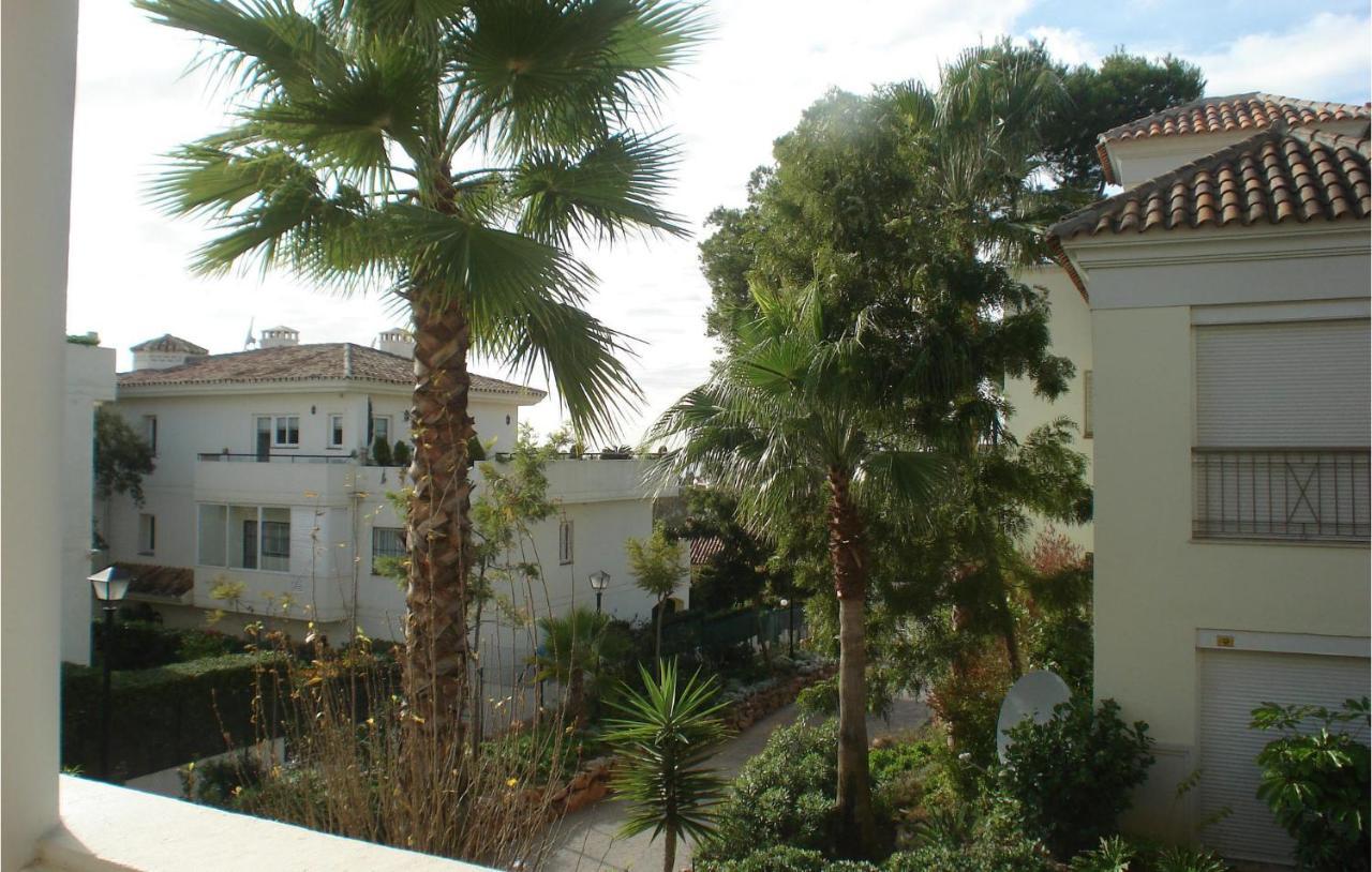 Beautiful Apartment In Marbella-Cabopino With 2 Bedrooms, Wifi And Outdoor Swimming Pool Exterior photo